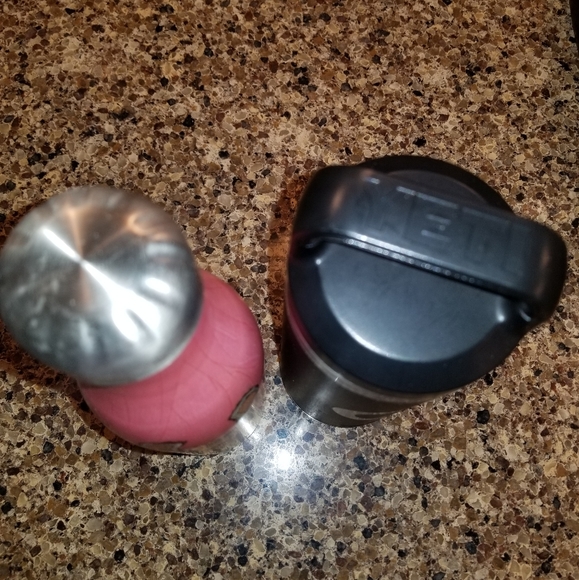 Yeti Water Rambler, Studio Oh! Flask for Hot/Cold. - Picture 5 of 5